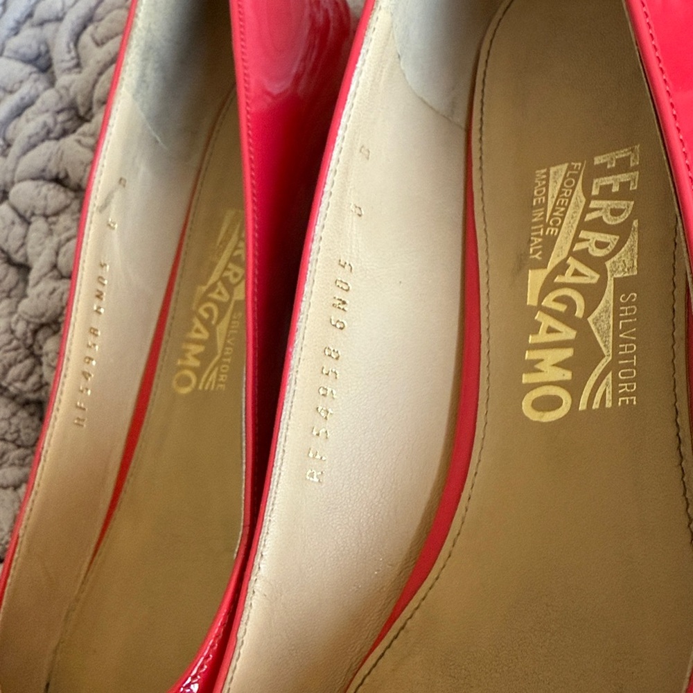 Salvatore Ferragamo Red Patent Leather flats - Picture 11 of 12